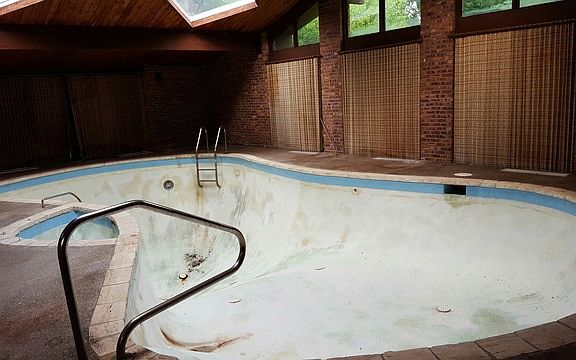 3rd image of 34 Lynn Dr