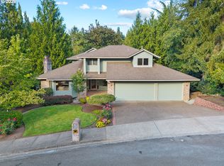 6011 SW Knightsbridge Dr, Portland, OR 97219