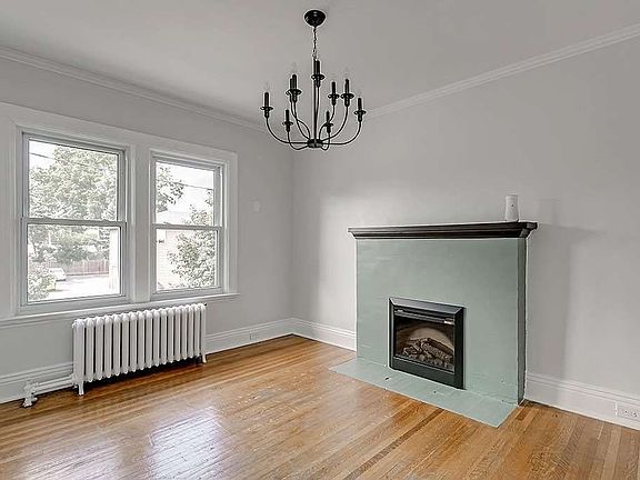 3rd image of 153 Drummond St
