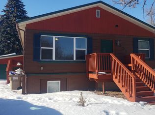 301 17th St NW, Minot, ND 58703