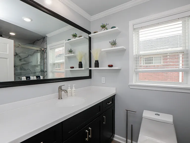 810 W Ocean View Ave #B — Photo 57