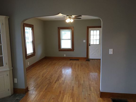 3rd image of 2316 Richmond Ave