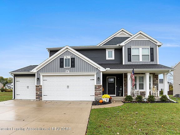 3rd image of 3601 Beal Ln