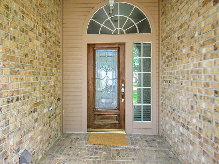 1631 Berkoff Dr — Photo 1