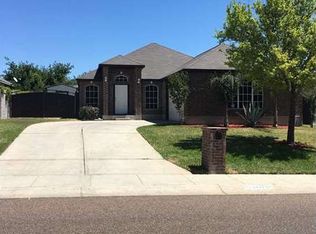 2945 Burnet Dr, Laredo, TX 78043