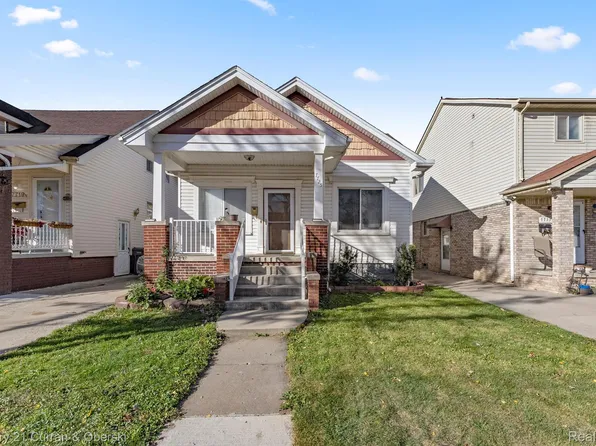 7725 Mead St, Dearborn, MI 48126