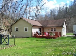 1545 Arnoldsburg Rd, Spencer, WV 25276