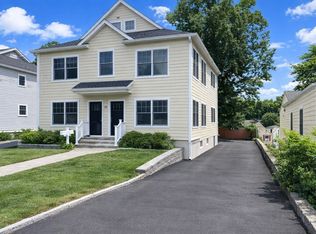 89 View St W Floor 2, Greenwich, CT 06830