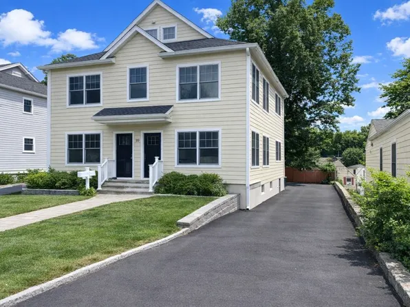 89 View St W Floor 2, Greenwich, CT 06830