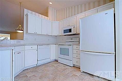 3rd image of 238 Potters Dr