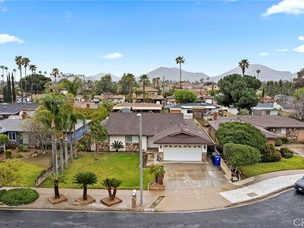 17435 Hawthorne Ct, Fontana, CA 92335