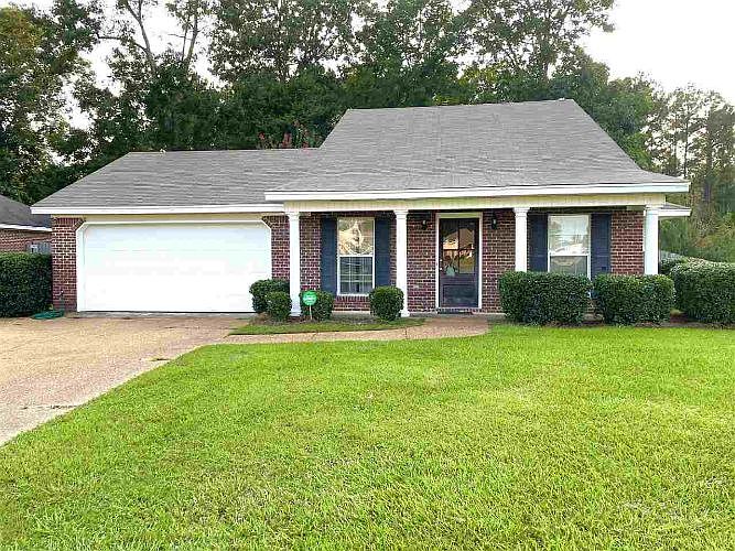 1st image of 1061 Spanish Oak Dr