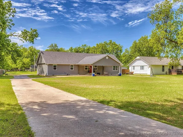 8502 E 123rd St S, Bixby, OK 74008