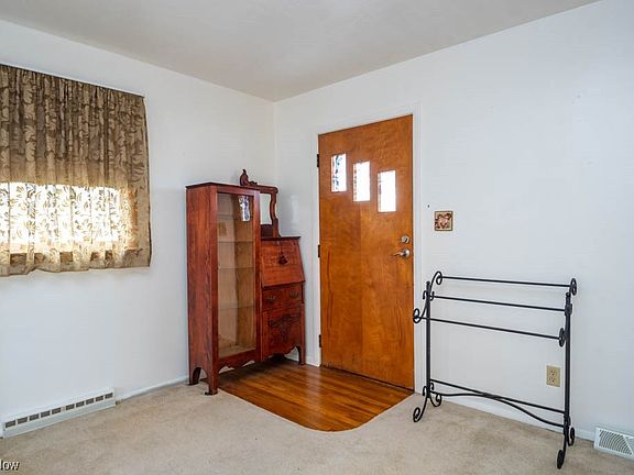 5th image of 24316 Maria Ln