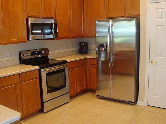 2nd image of 176 Bilbao Dr