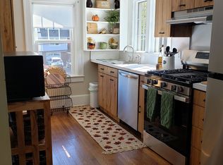 145 Soundview Rd FLOOR 2, Huntington, NY 11743