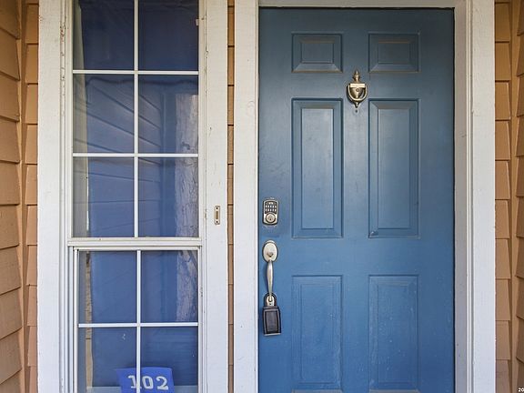 3rd image of 14745 Babcock Rd #102A