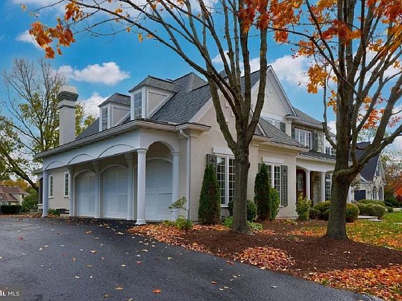 4th image of 617 Goose Neck Dr