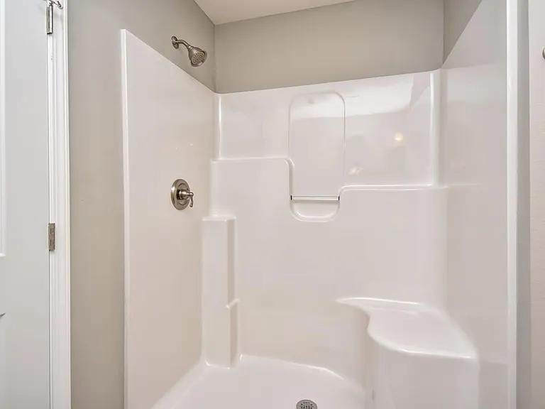 607B W Morgan Ct — Photo 14