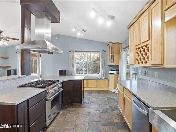 3rd image of 4088 N Inspiration Loop