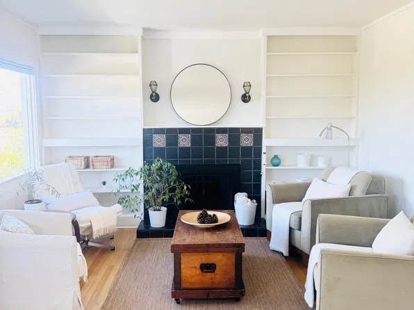 577 Cypress St #A, Monterey, CA 93940