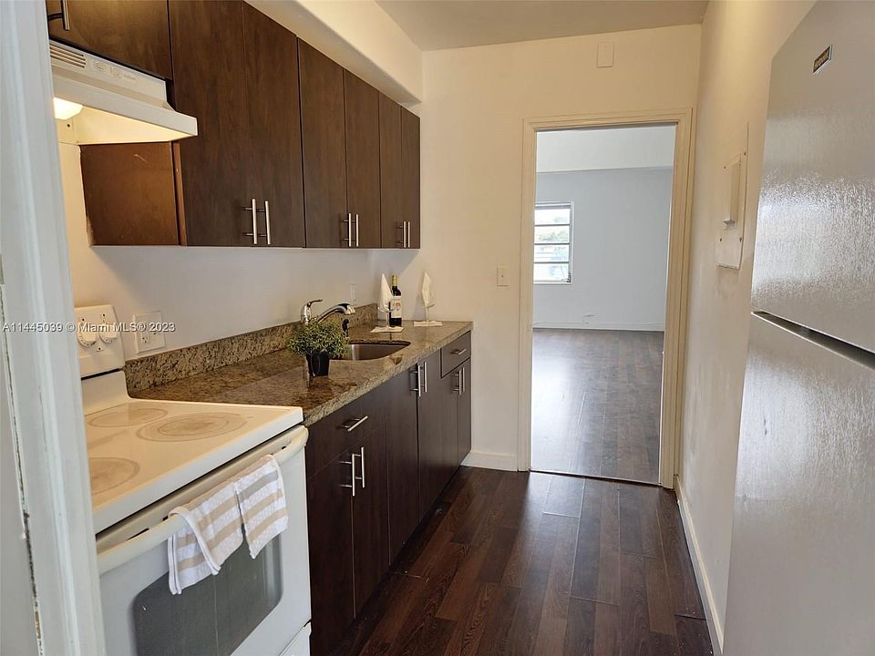 1st image of 428 NE 82nd St APT 4E