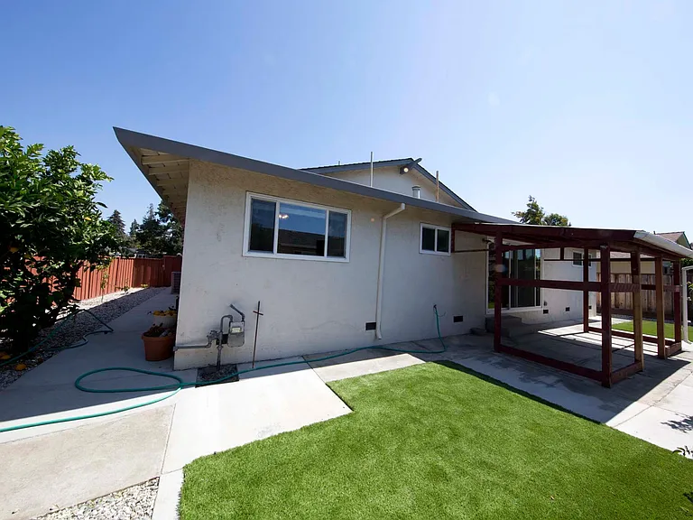 3501 Lancaster Ct — Photo 22
