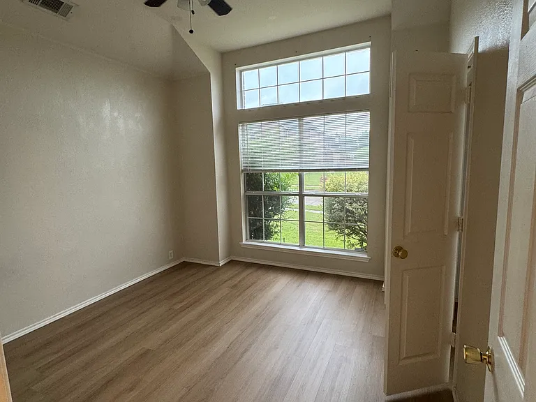 2801 Tallahassee Ct #SINGLE FLOOR — Photo 17
