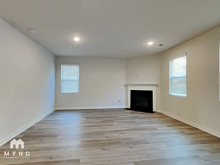 603 Snap Dragon Ln — Photo 3