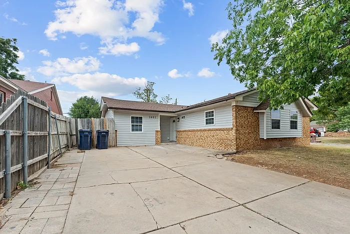 1401 SW 64th St