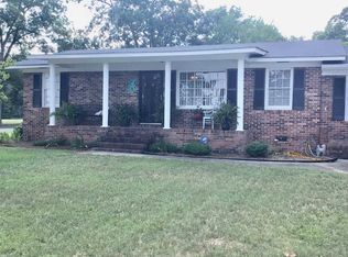 2061 Pine St, Unadilla, GA 31091