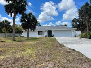 680 Suffolk Cir, Nokomis, FL 34275
