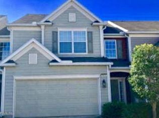 8338 Copperwood Ln, Jacksonville, FL 32216