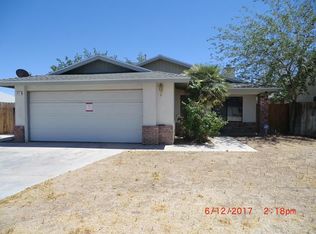 811 Walker Ln, Ridgecrest, CA 93555
