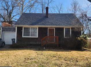 122 Calvert Rd, Rockville, MD 20850