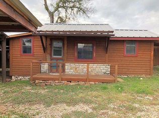 901C Switzer St, Granbury, TX 76048