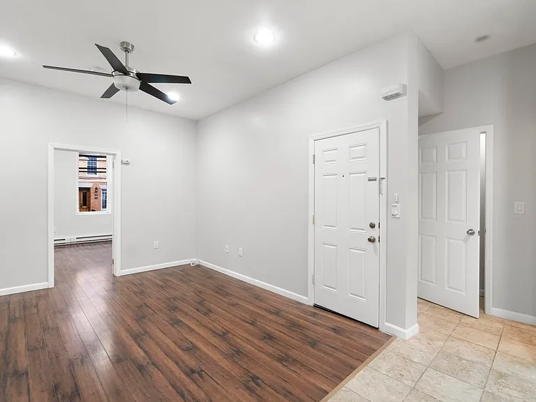 916 Willow Ave #1 — Photo 17