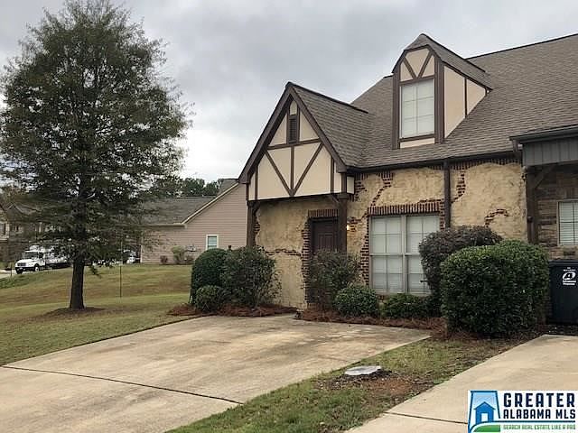 2nd image of 4329 Ridgemont Cir