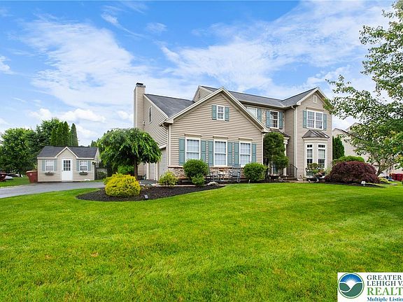 3rd image of 4257 Foxwood Cir