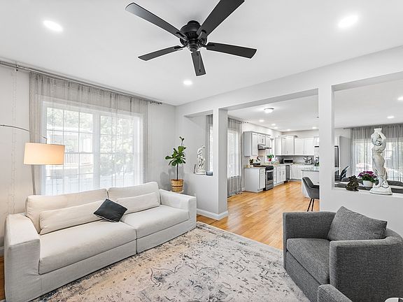 4th image of 4 Fairmount St #A