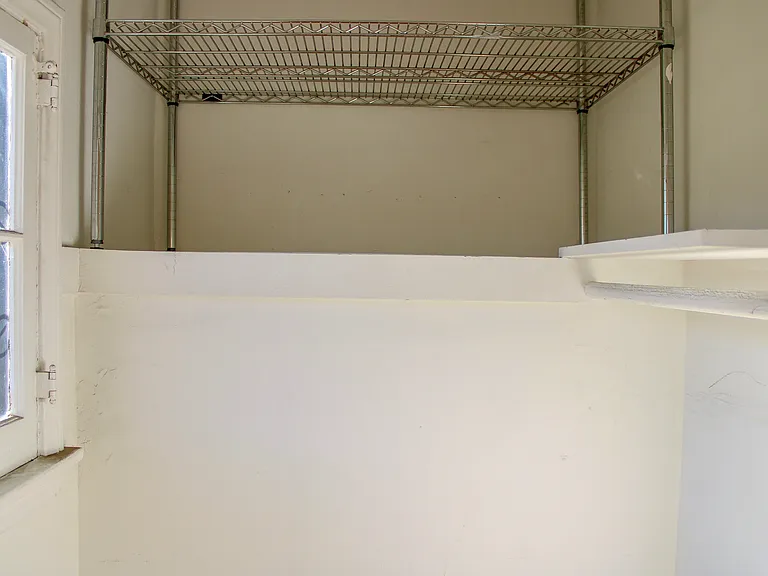 361 N Sierra Bonita Ave #A — Photo 24