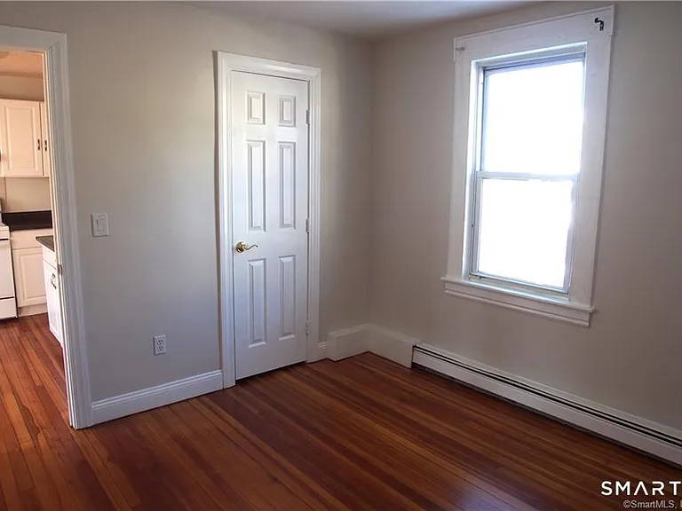 81 Longfellow Ave #2 — Photo 6