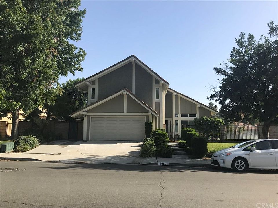 1st image of 1058 Avenida Loma Vis