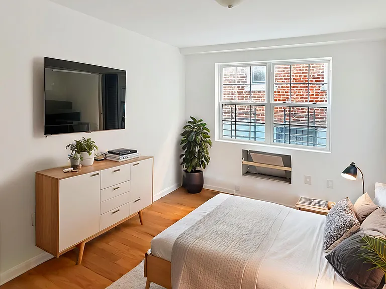 2ND BEDROOM (STAGED)