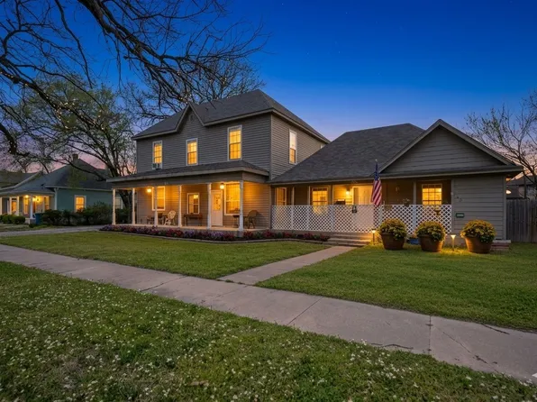913 W Chestnut St, Denison, TX 75020