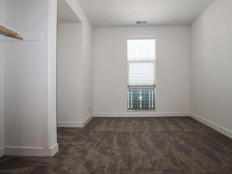 3137 Salina Rd — Photo 12