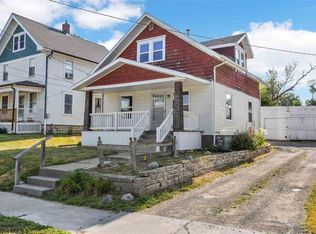 1028 19th St SE, Cedar Rapids, IA 52403