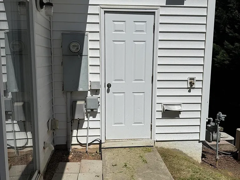 8125 Rhiannon Rd — Photo 28