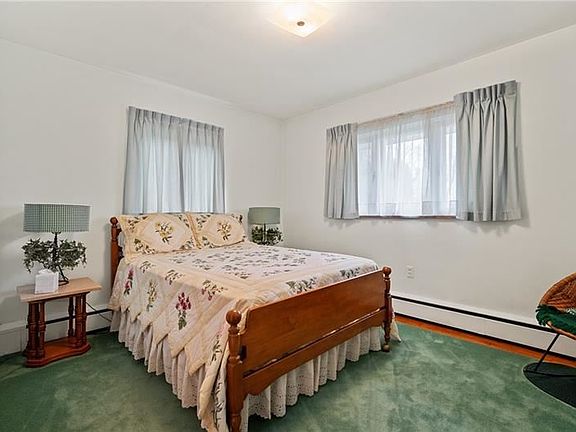 5th image of 255 Oakridge Dr