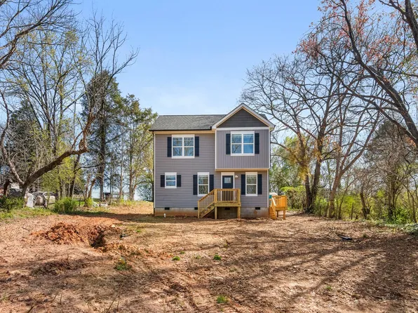 109 River St, Dallas, NC 28077